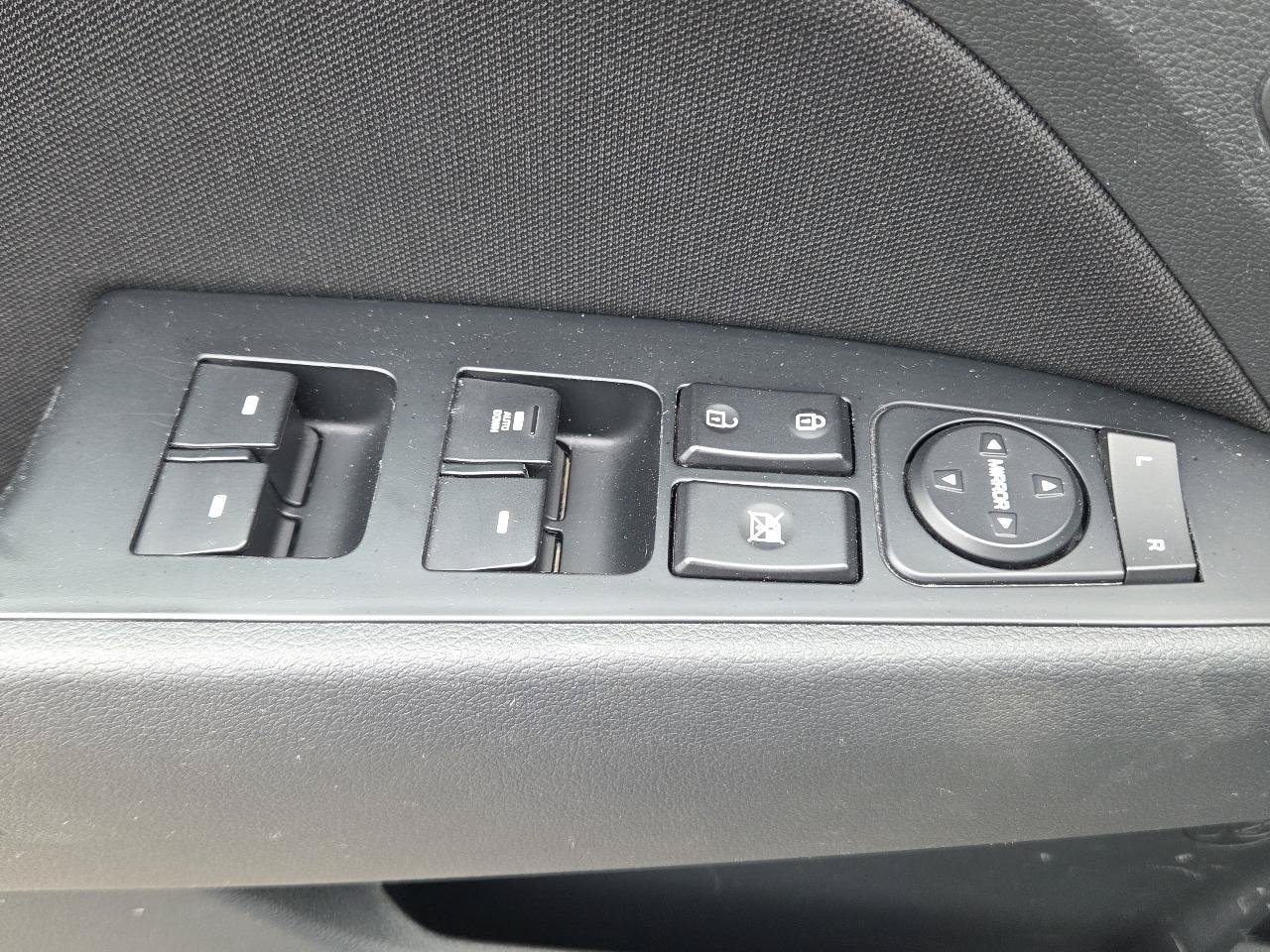 Used 2019 Hyundai Elantra SEL w/ Cargo Package FWD image 26