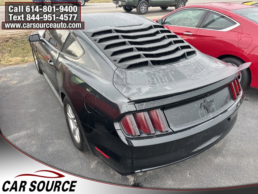 Used 2017 Ford Mustang Coupe image 7