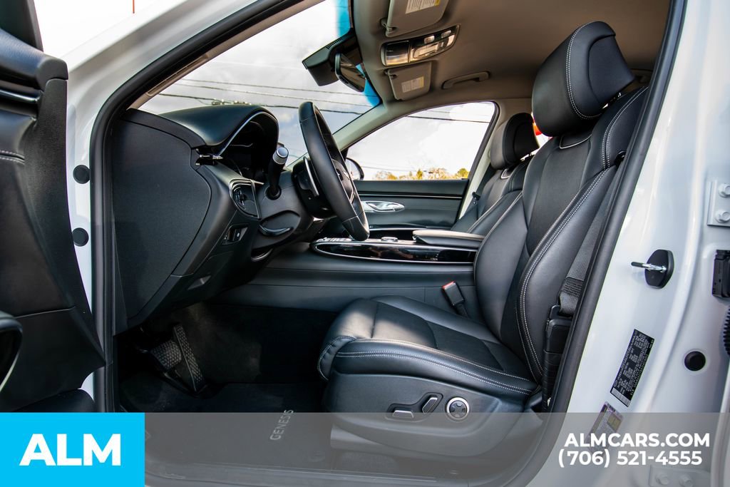 Used 2025 Genesis GV70 2.5T image 11