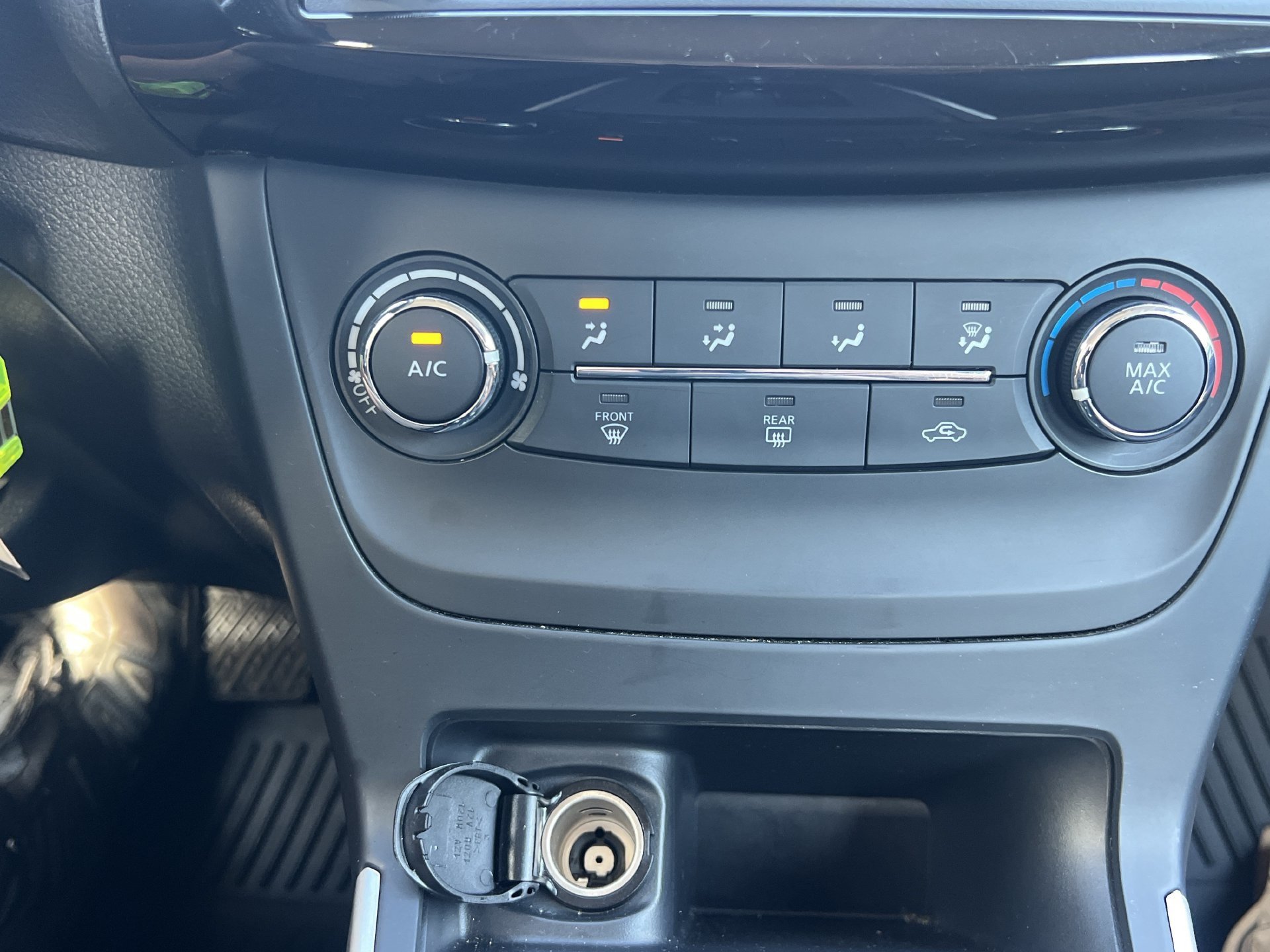 Used 2019 Nissan Sentra S FWD image 6
