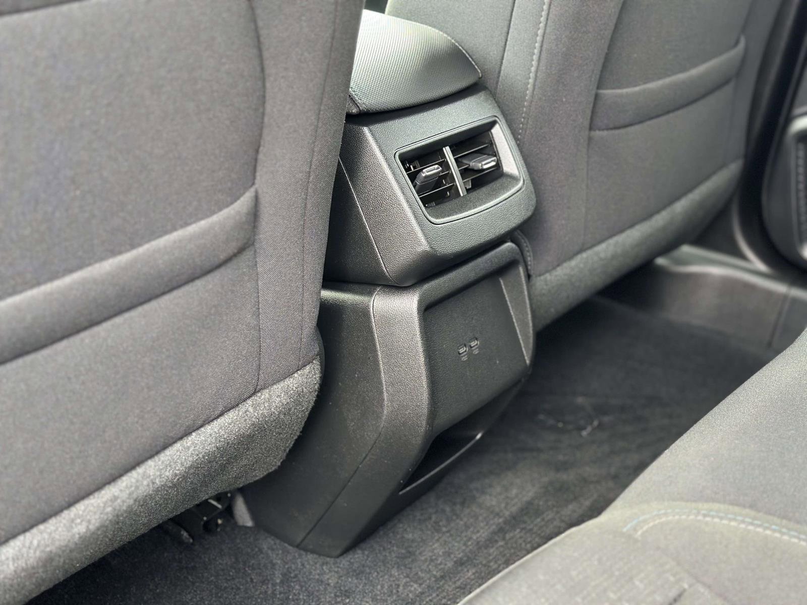 Used 2025 Chevrolet Equinox EV LT image 9