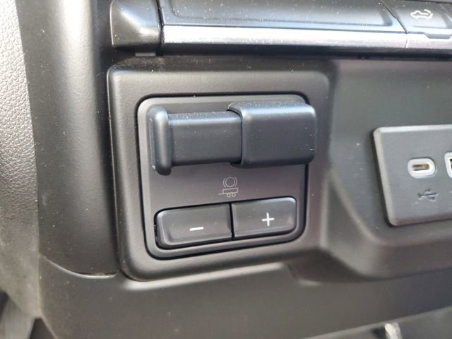 Used 2021 Chevrolet Silverado 2500 Custom w/ Custom Value Package image 32