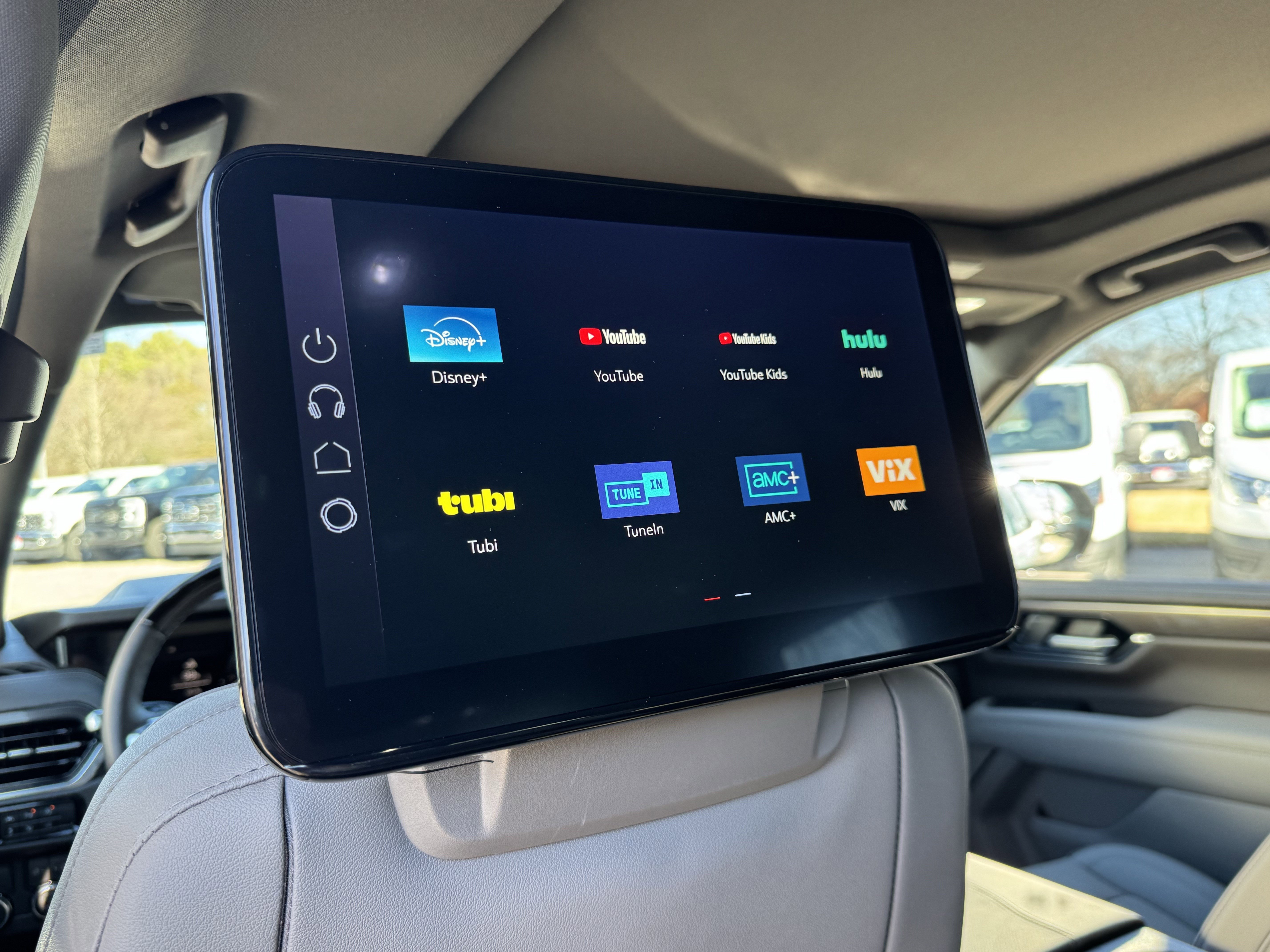 Used 2026 GMC Yukon Elevation w/ Elevation Premium Package image 12