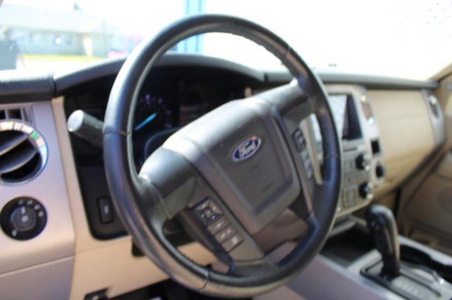 Used 2017 Ford Expedition EL XLT w/ Equipment Group 202A image 41