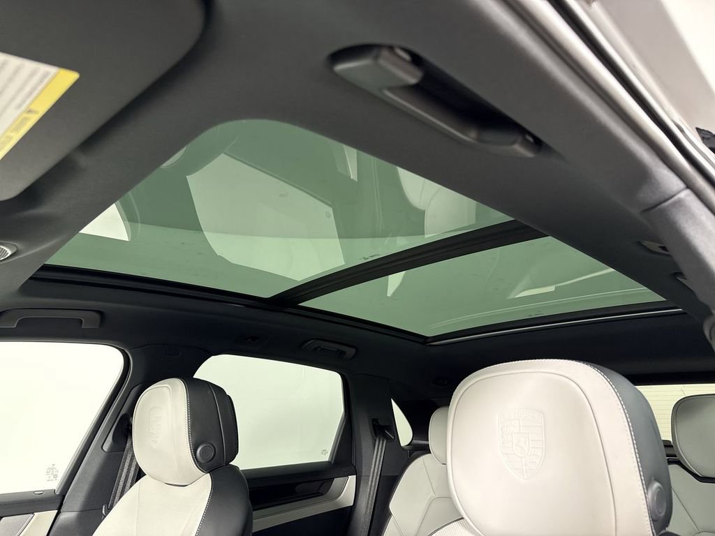 New 2026 Porsche Cayenne image 40
