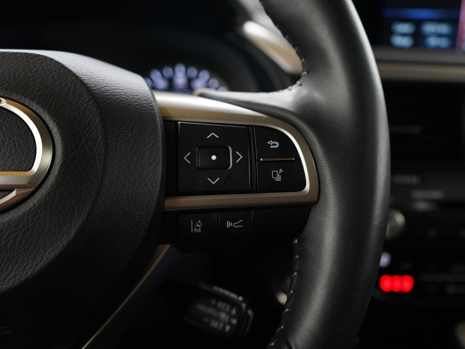 Used 2022 Lexus RX 350 AWD w/ Premium Package image 28