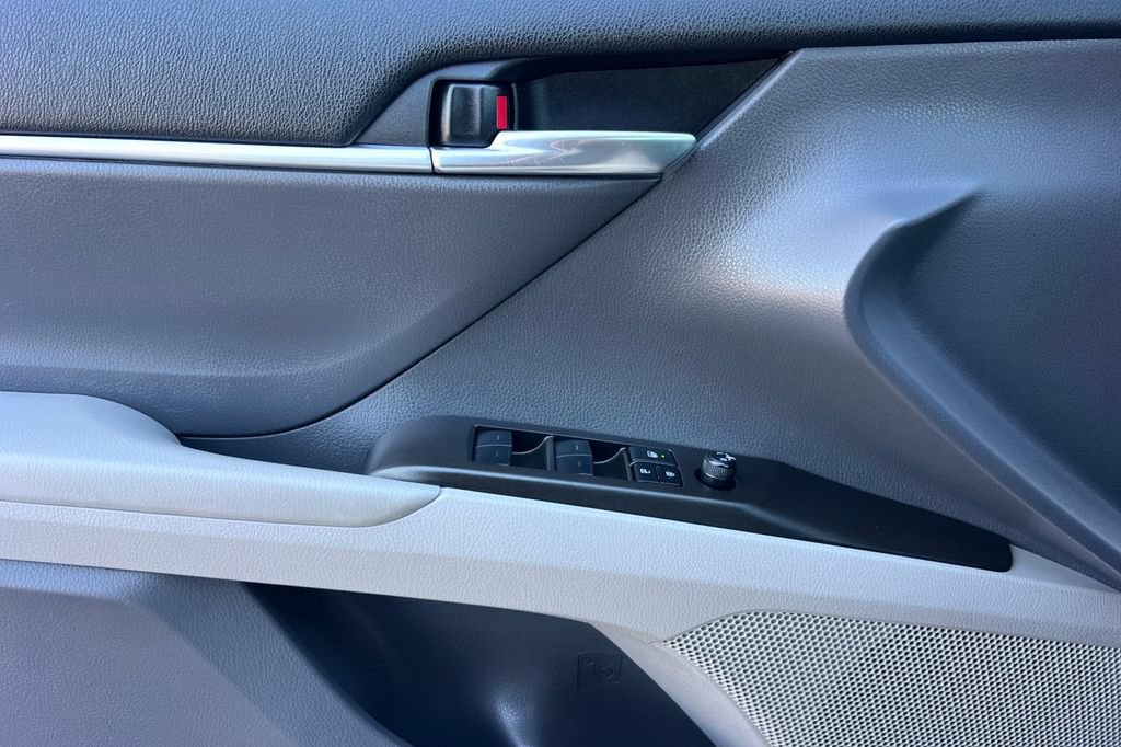 Certified 2022 Toyota Camry SE w/ Convenience Package FWD image 13