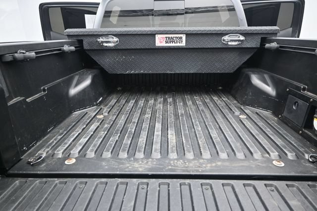 Used 2020 Toyota Tacoma TRD Sport AWD/4WD image 16