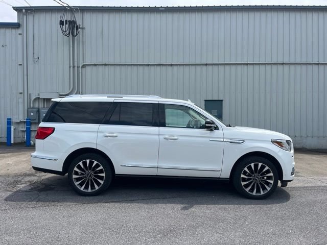 Used 2021 Lincoln Navigator Reserve AWD/4WD image 4