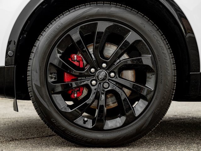 Used 2024 Land Rover Discovery Sport Dynamic SE image 11