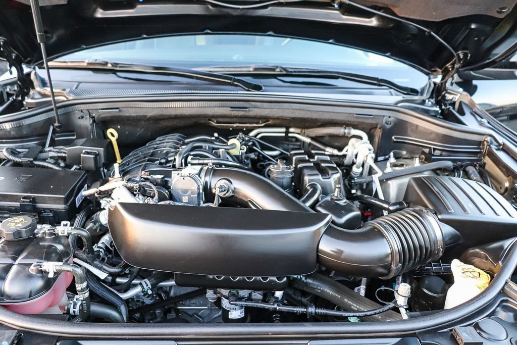 Used 2024 Dodge Durango GT RWD image 31