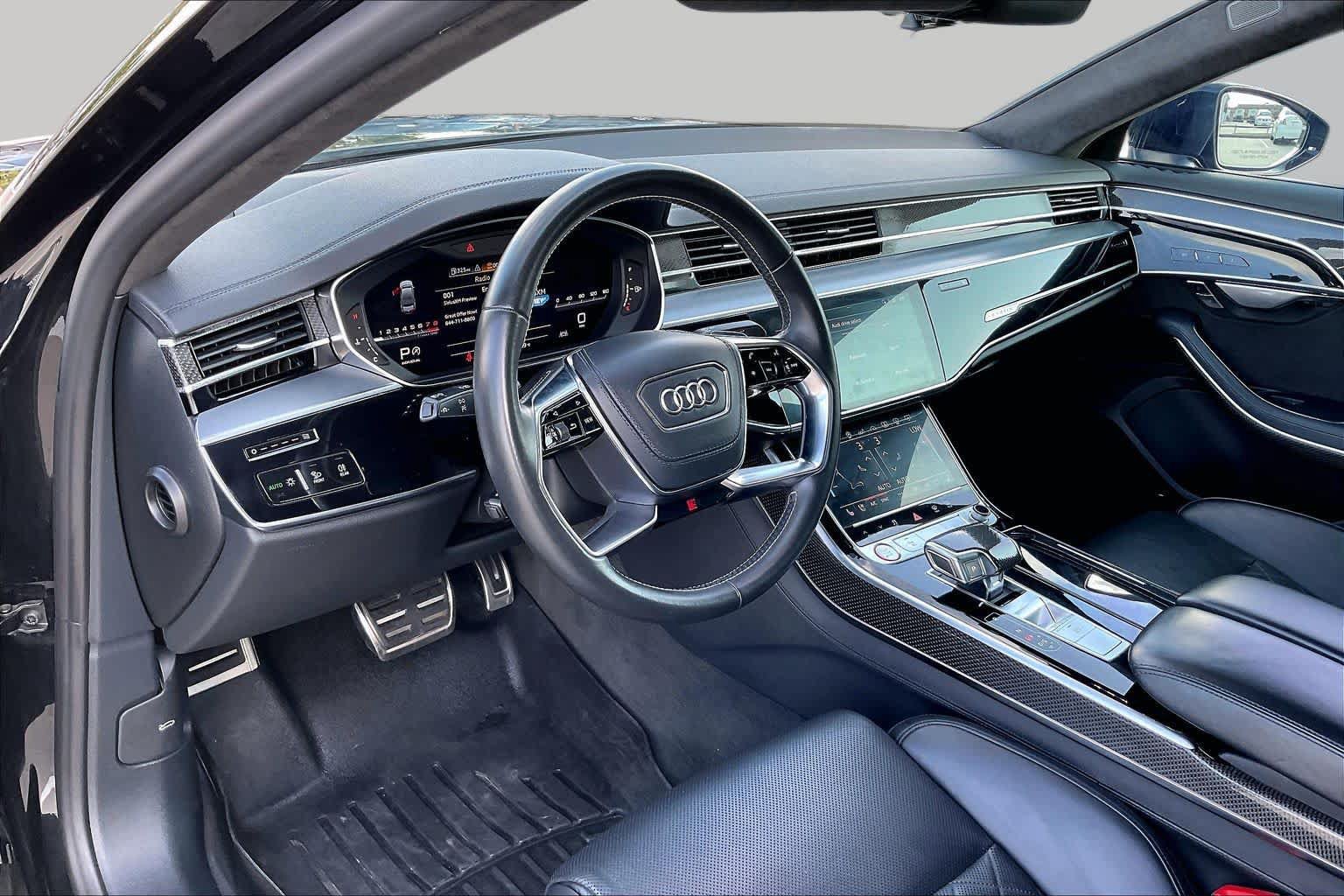 Used 2020 Audi S8 L w/ S8 Executive Package AWD/4WD image 18