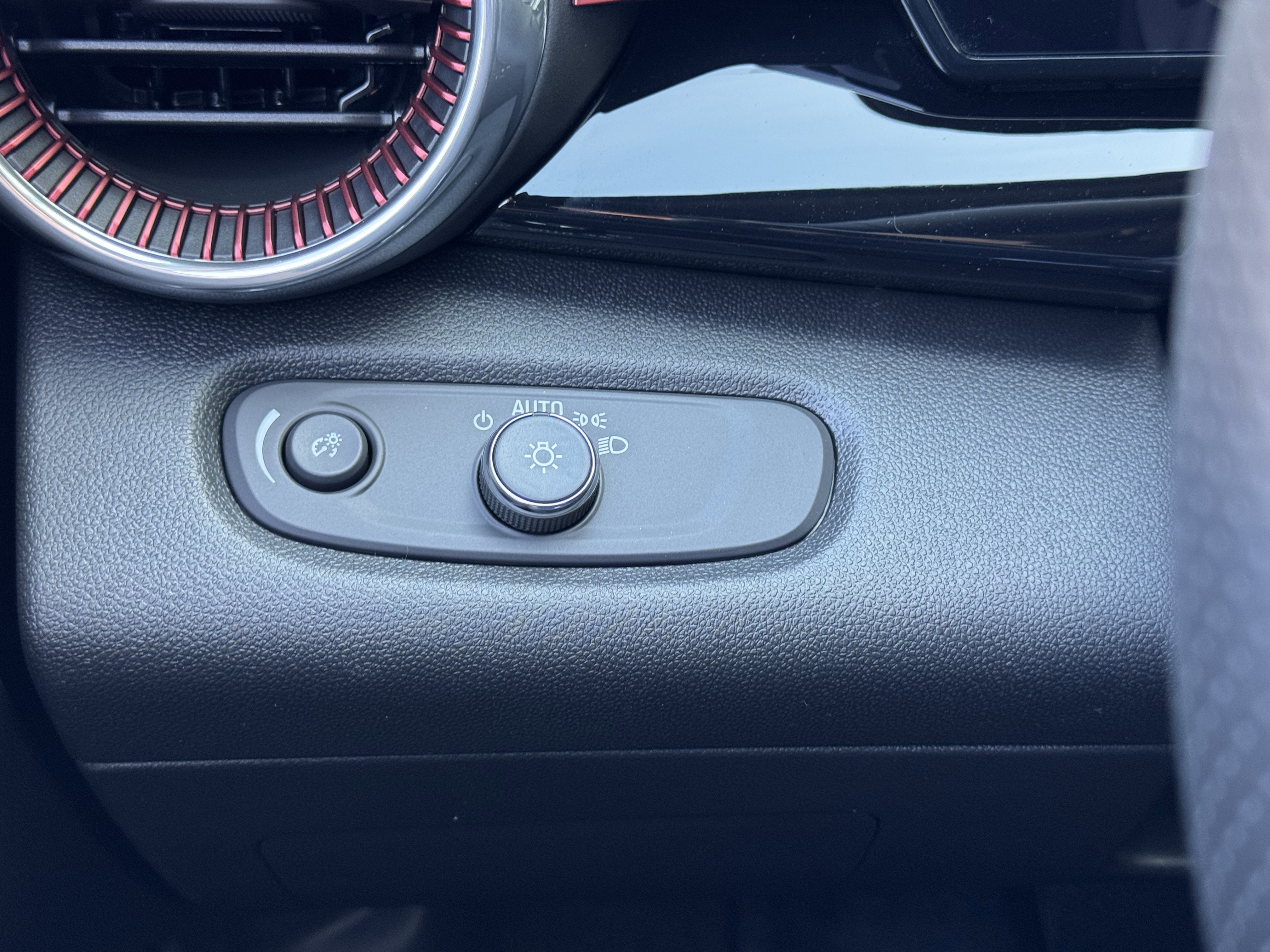 New 2026 Chevrolet Trax RS image 28