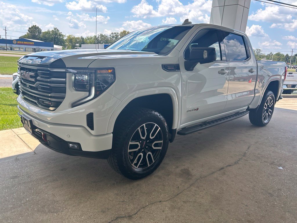 Certified 2026 GMC Sierra 1500 AT4 w/ AT4 Premium Package AWD/4WD image 4