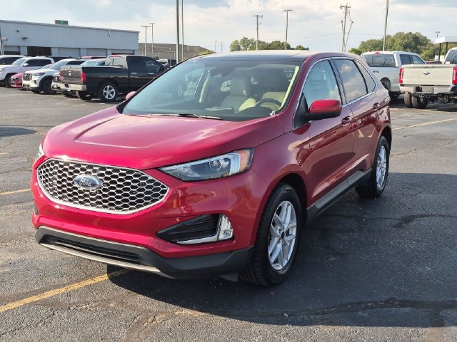 Used 2024 Ford Edge SEL w/ Convenience Package AWD/4WD image 3