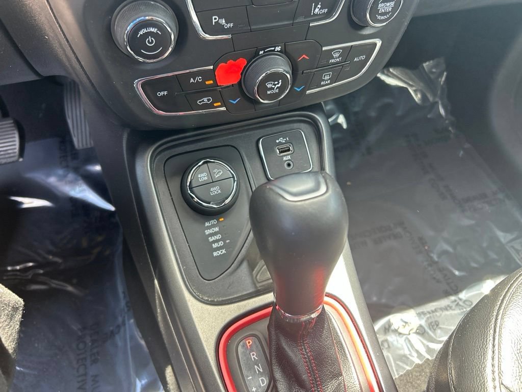 Used 2021 Jeep Compass Trailhawk AWD/4WD image 14