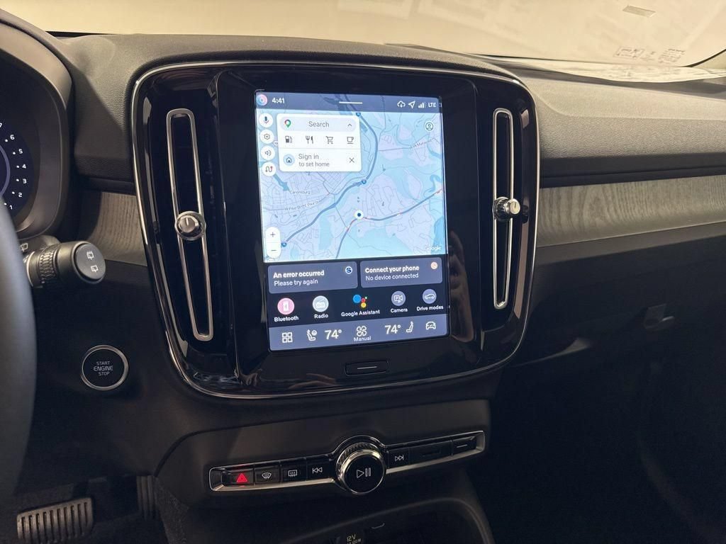 New 2026 Volvo XC40 B5 Plus w/ Climate Package AWD/4WD image 13