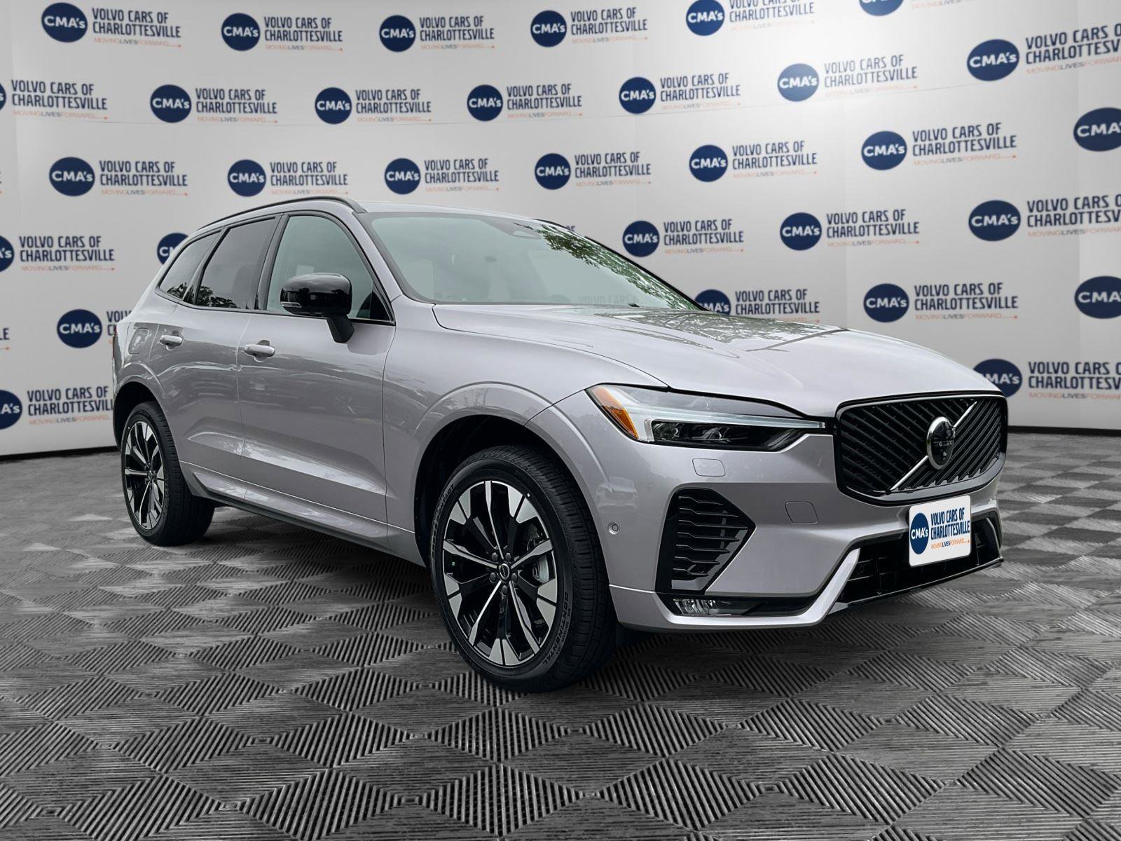 New 2026 Volvo XC60 B5 Plus w/ Protection Package Premier AWD/4WD image 7