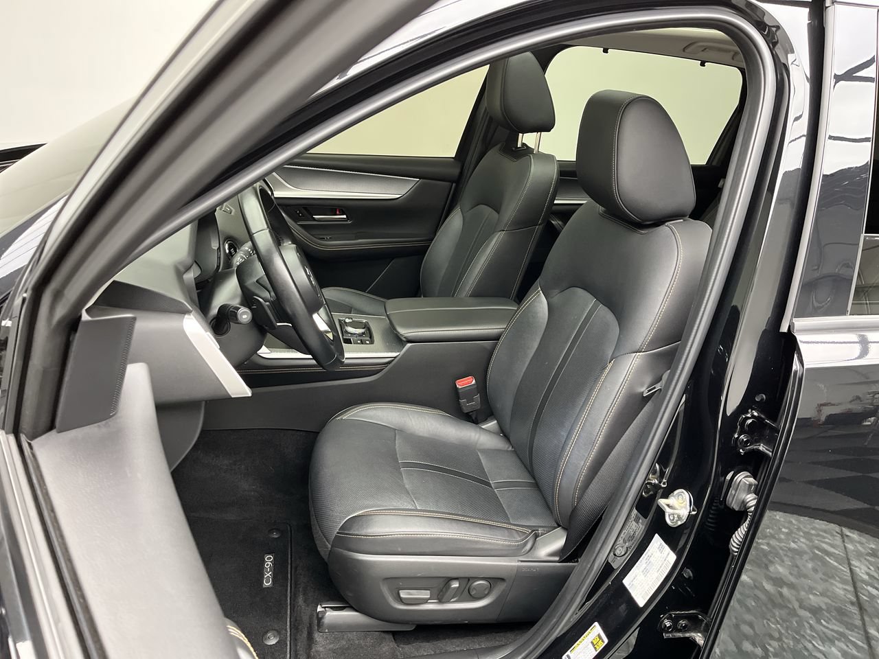 Certified 2024 MAZDA CX-90 3.3 Turbo w/ Premium Package AWD/4WD image 10