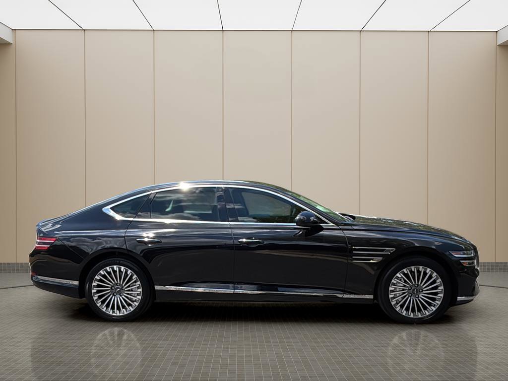 Certified 2024 Genesis G80 AWD/4WD image 6