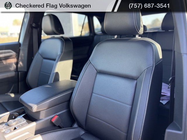Used 2022 Volkswagen Atlas Cross Sport SE image 23