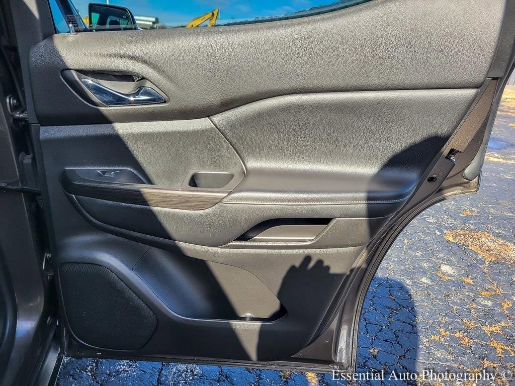 Used 2019 GMC Acadia SLT image 23