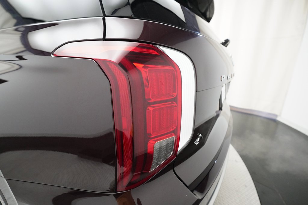Used 2024 Hyundai Palisade Calligraphy image 32