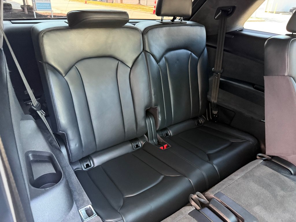 Used 2017 Audi Q7 3.0T Prestige w/ Prestige Package AWD/4WD image 24