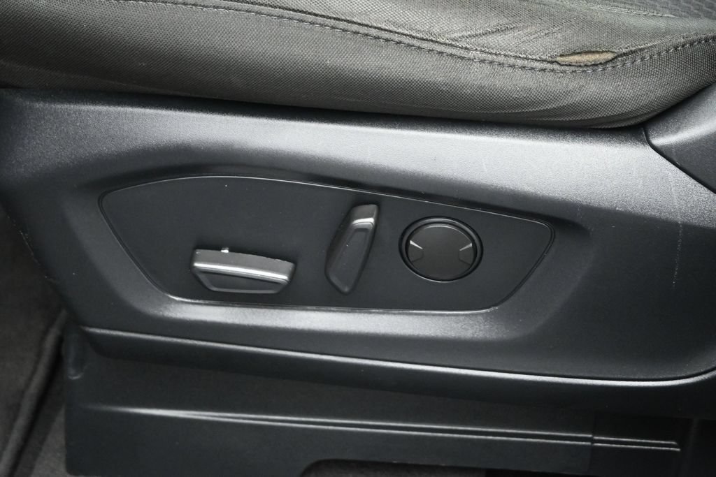 Certified 2023 Ford Explorer XLT RWD image 10