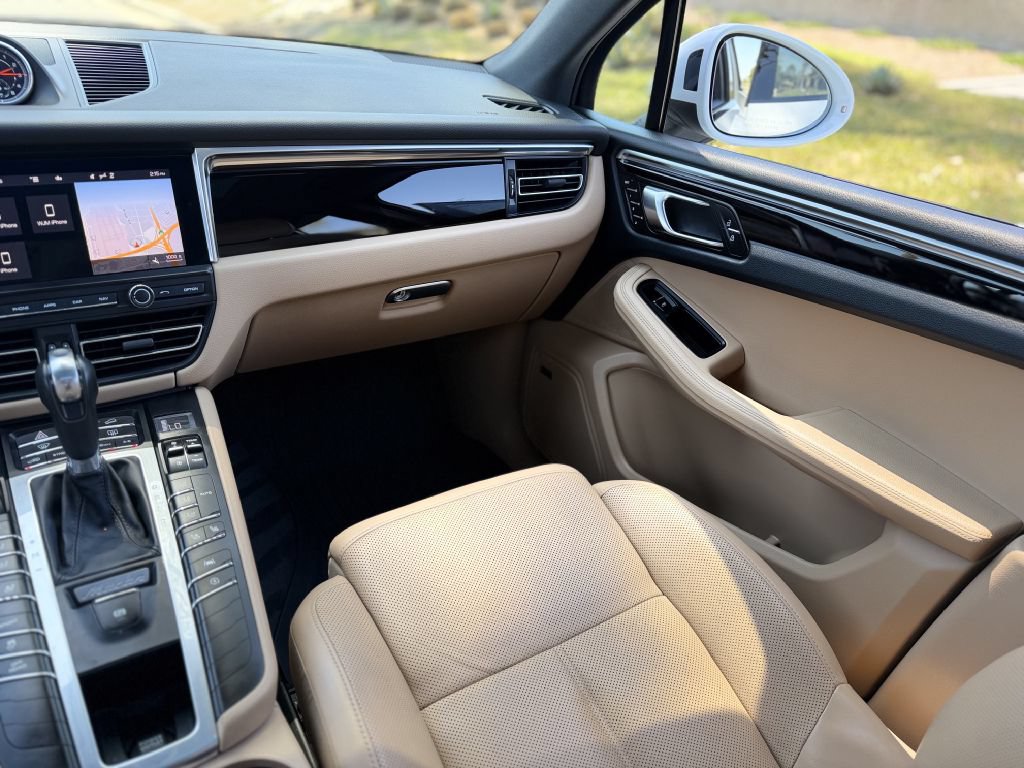 Used 2021 Porsche Macan S AWD/4WD image 18