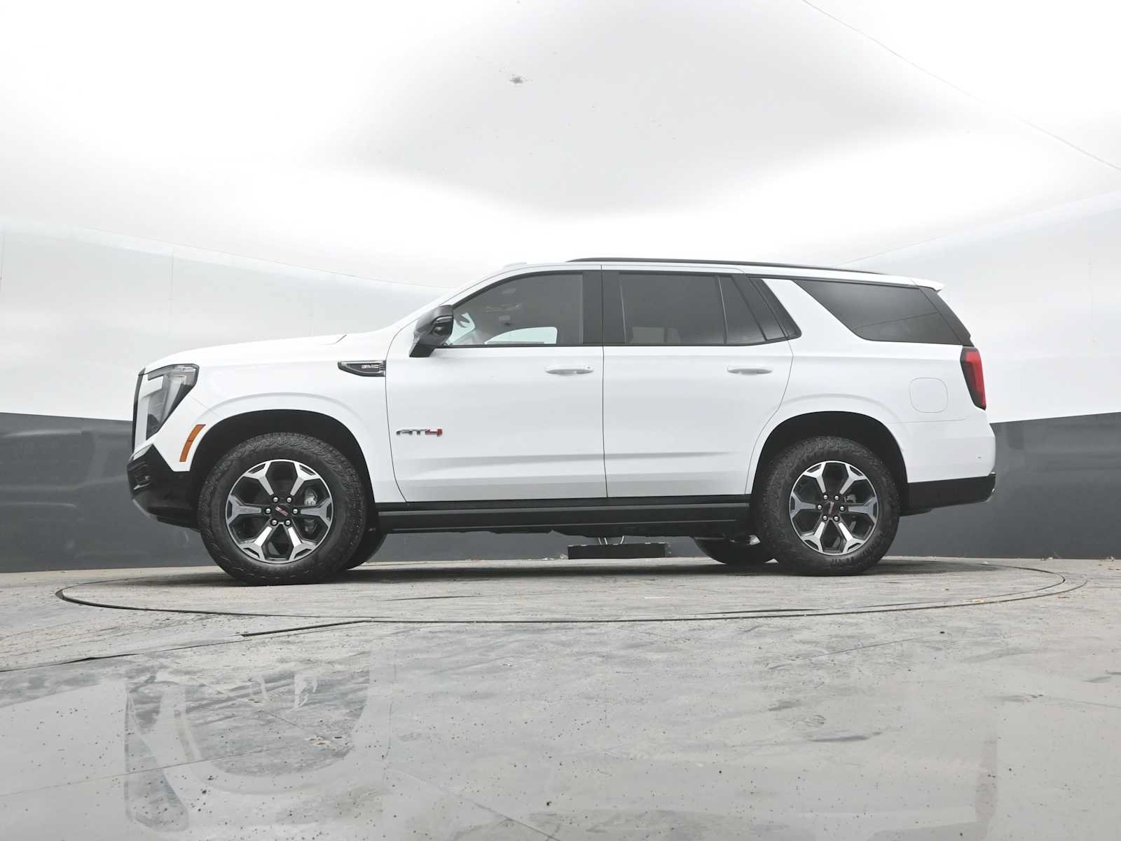 New 2026 GMC Yukon AT4 w/ AT4 Premium Plus Package AWD/4WD image 40