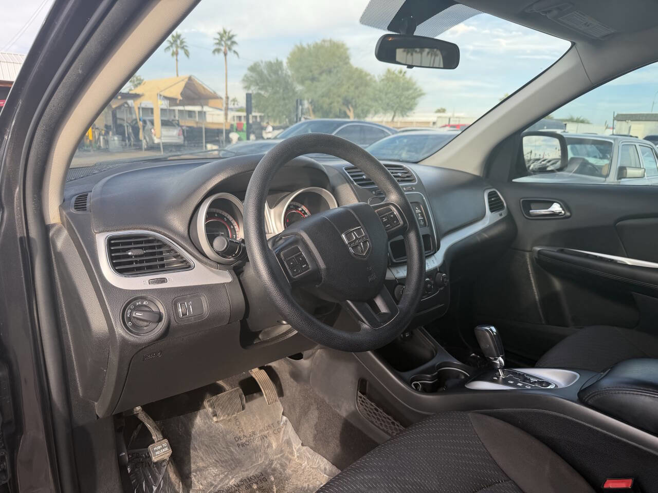 Used 2018 Dodge Journey SE image 21