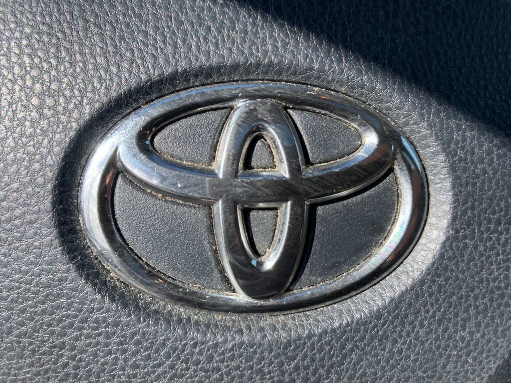 Used 2020 Toyota RAV4 XLE w/ Convenience Package AWD/4WD image 26