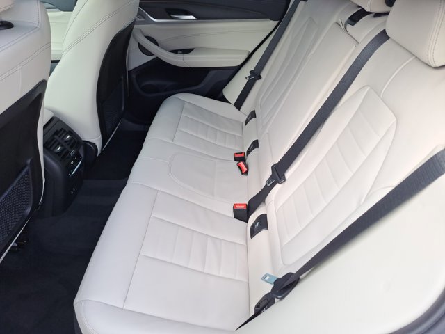 Used 2023 BMW X4 M40i w/ Premium Package image 13