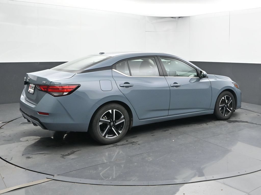 Used 2024 Nissan Sentra SV FWD image 3