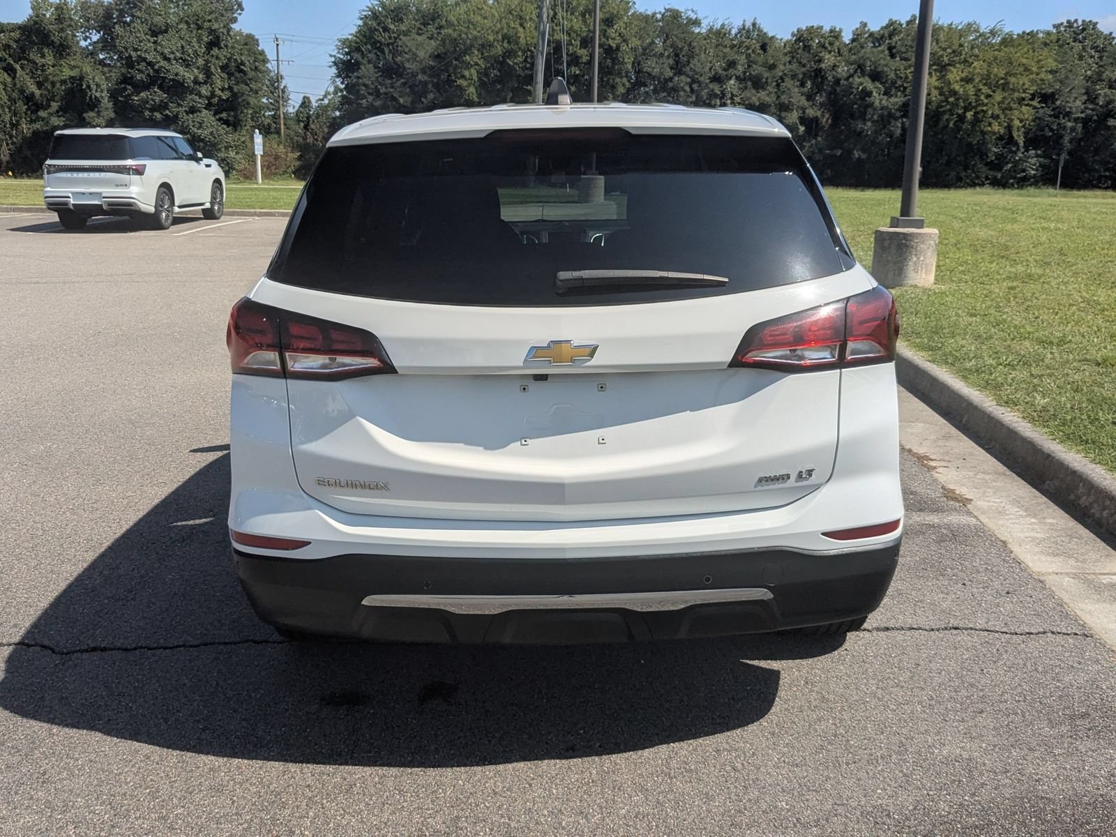 Used 2024 Chevrolet Equinox LT AWD/4WD image 4