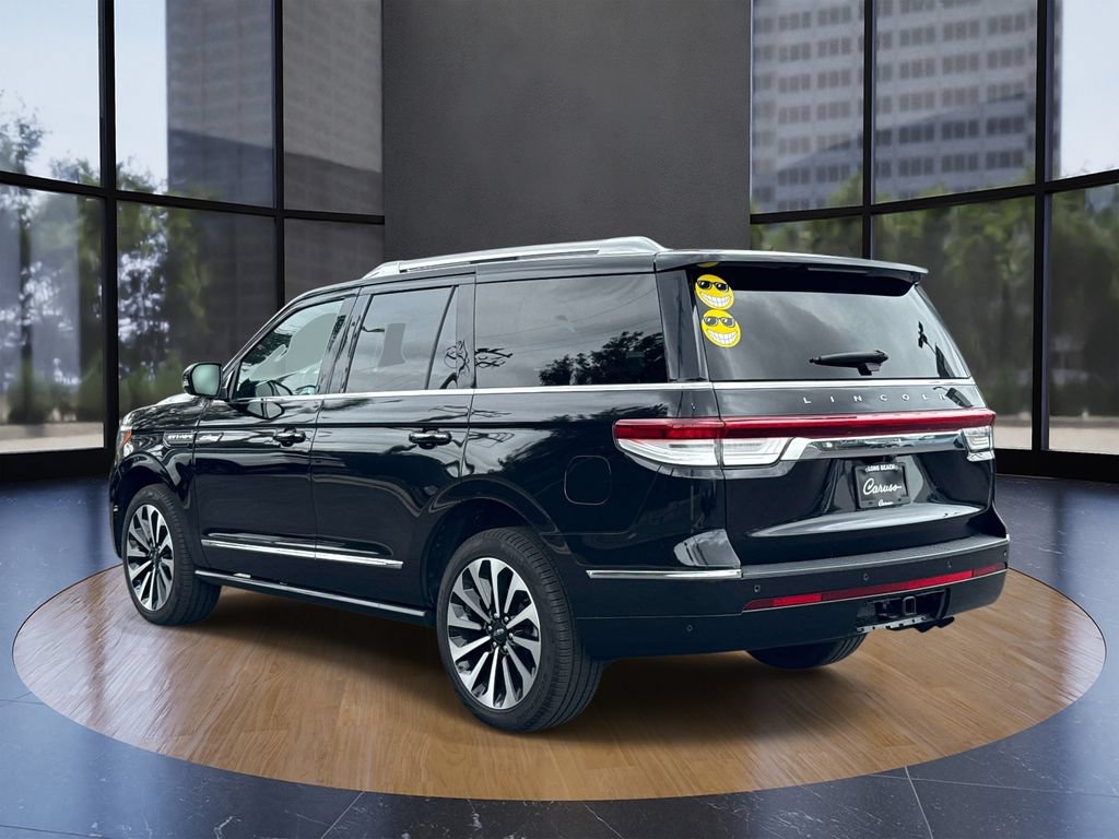 Used 2024 Lincoln Navigator Reserve AWD/4WD image 5