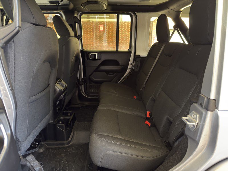 Used 2019 Jeep Wrangler Unlimited Sahara w/ Cold Weather Group image 40