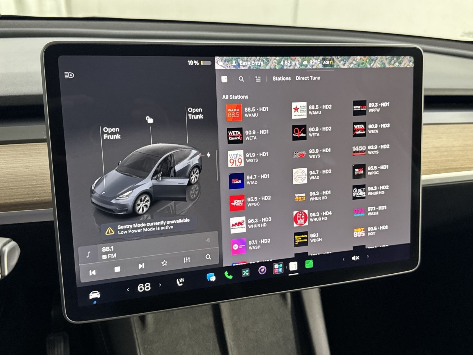 Used 2023 Tesla Model Y Long Range AWD/4WD image 30
