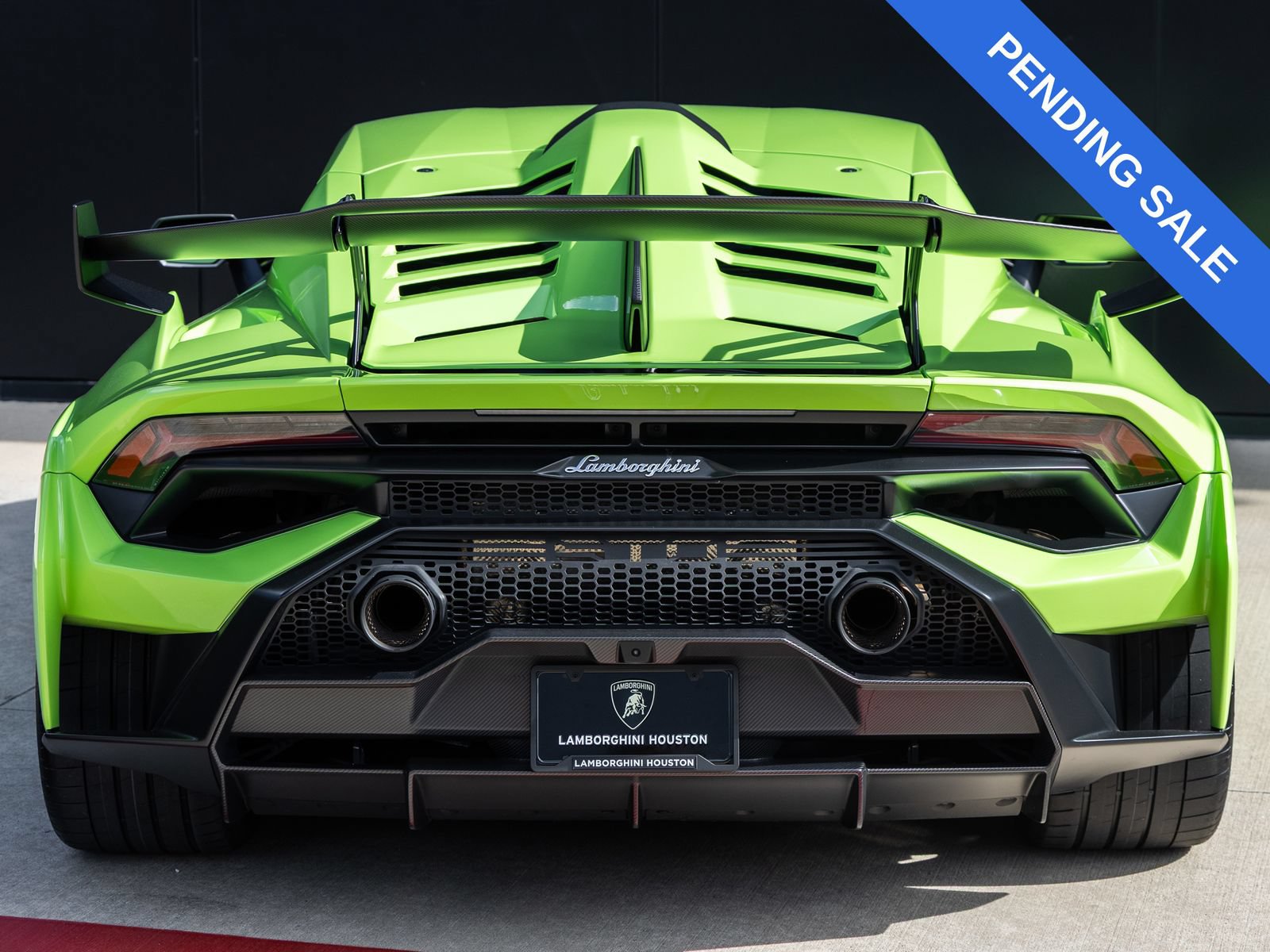 Used 2023 Lamborghini Huracan STO RWD image 8