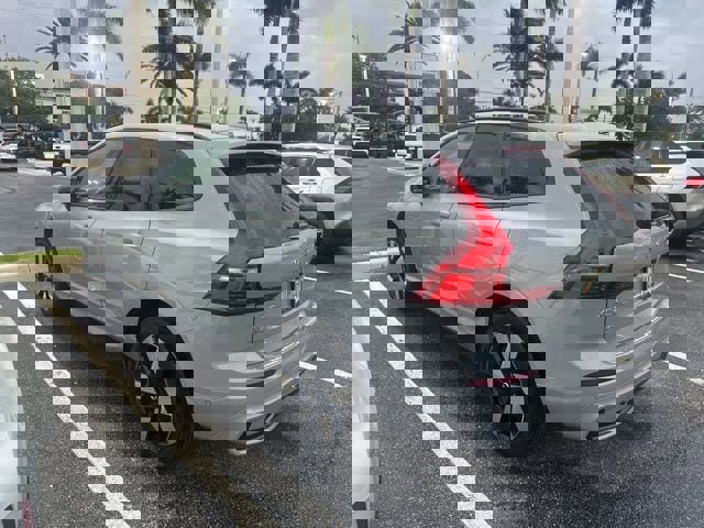 Used 2024 Volvo XC60 T8 Plus w/ Protection Package Premier image 4