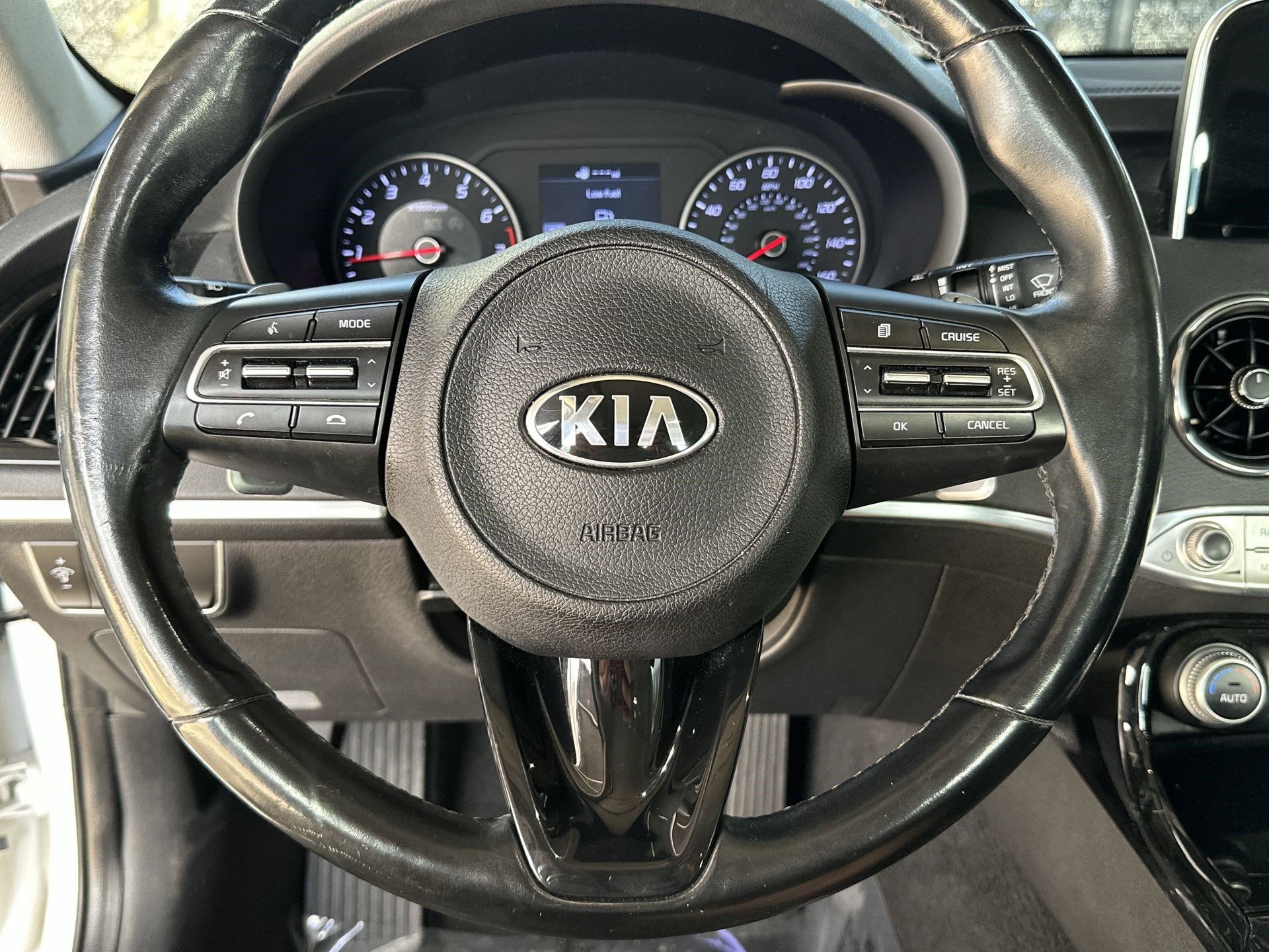 Used 2019 Kia Stinger image 11