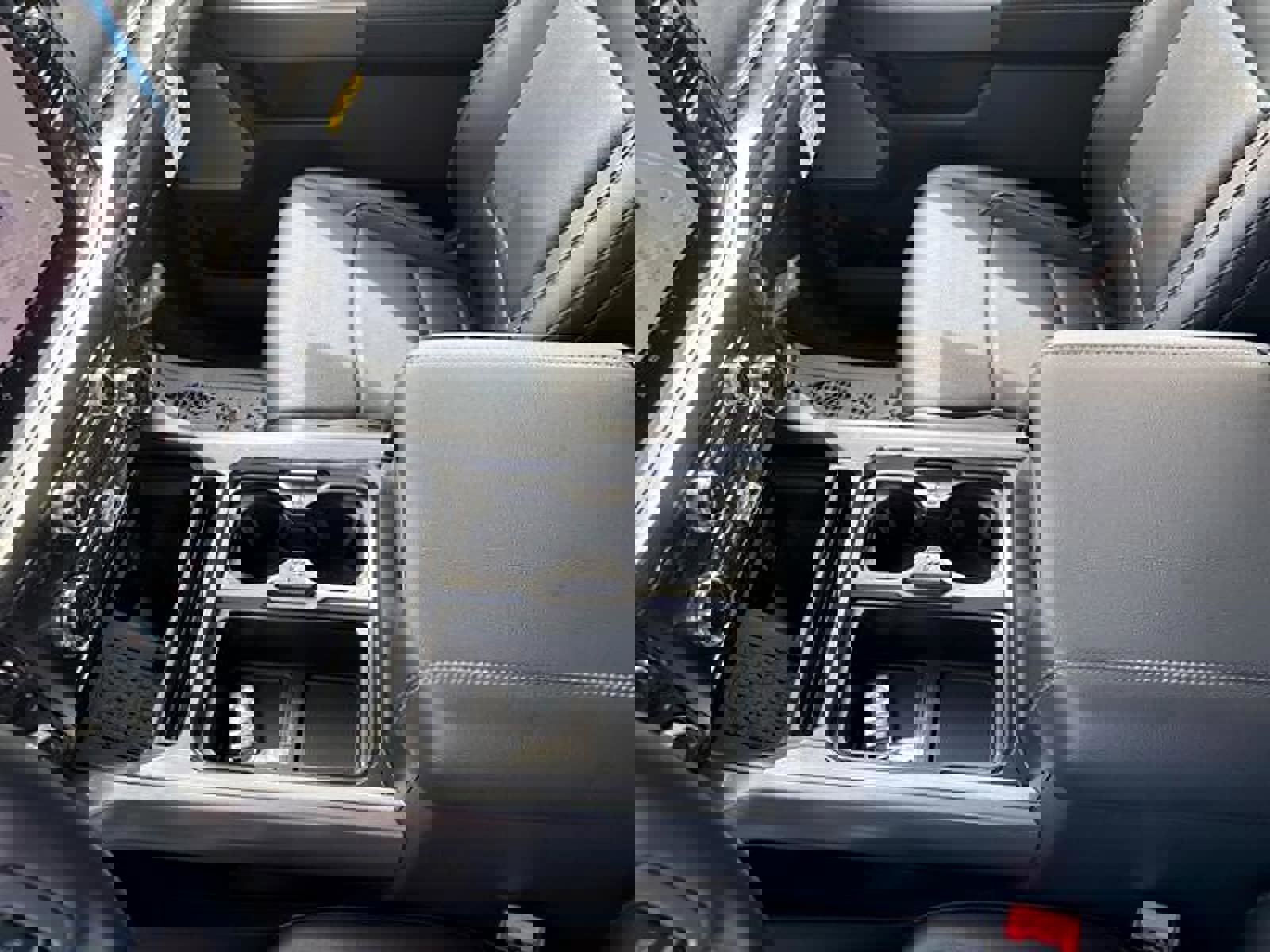 New 2025 Ford F250 Lariat w/ Chrome Package image 27