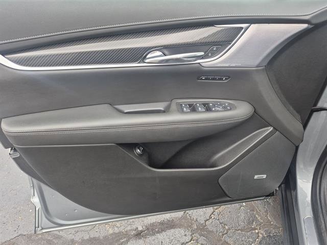 Used 2024 Cadillac XT6 Sport image 65