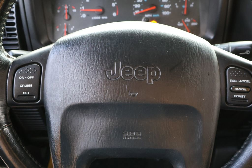 Used 2004 Jeep Wrangler Rubicon AWD/4WD image 19