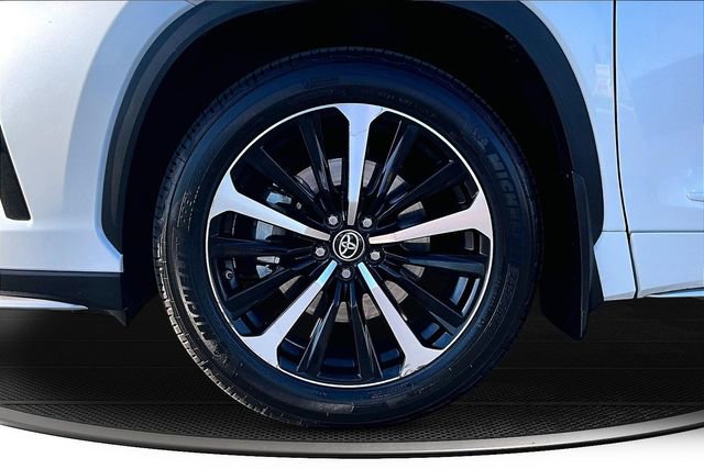 Used 2022 Toyota Highlander XSE image 35