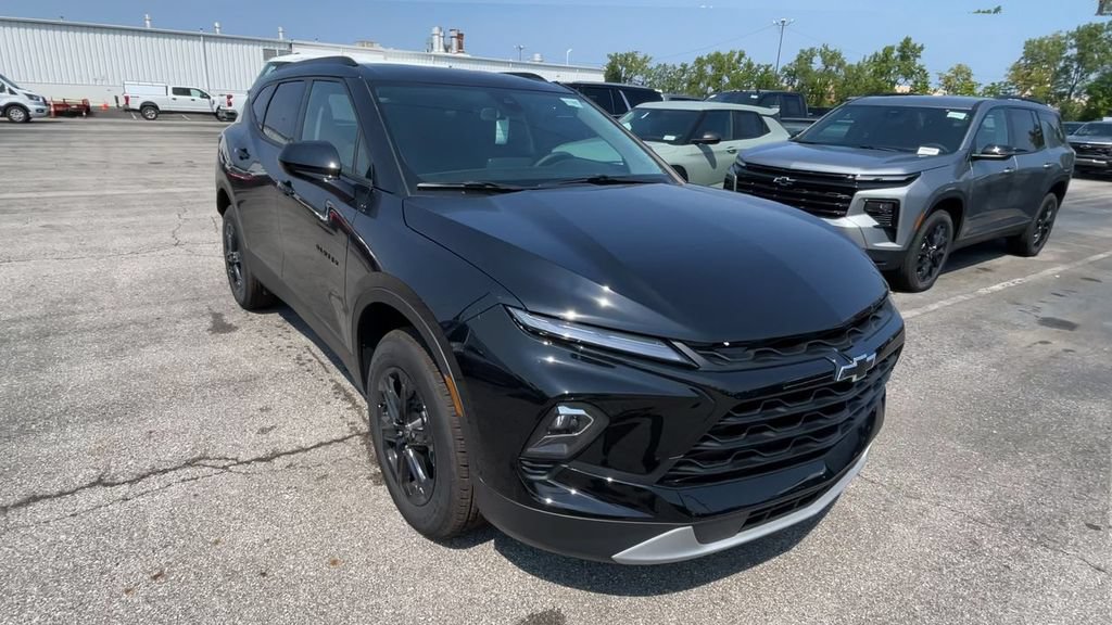 New 2026 Chevrolet Blazer LT w/ Convenience Package FWD image 4