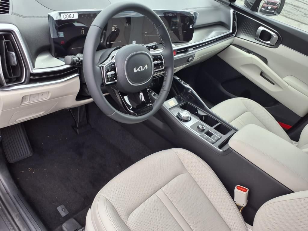 New 2025 Kia Sorento EX image 11