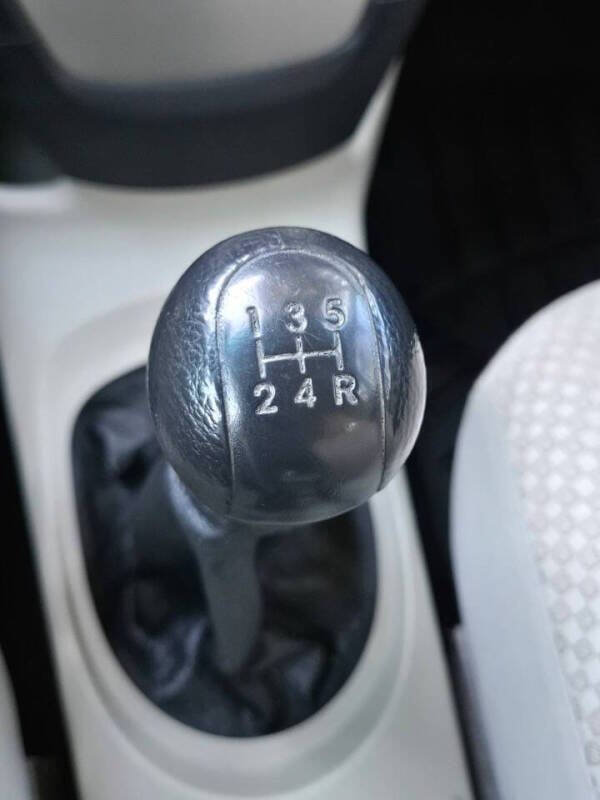 Used 2007 Toyota Yaris Sedan w/ Convenience Pkg FWD image 1