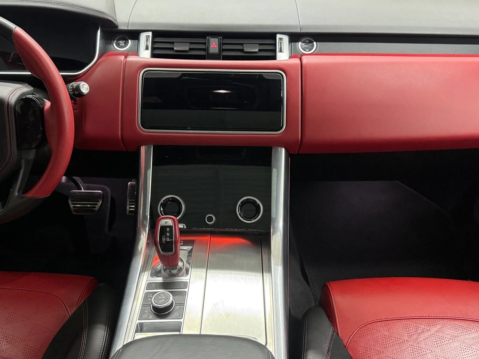 Used 2020 Land Rover Range Rover Sport SVR AWD/4WD image 8